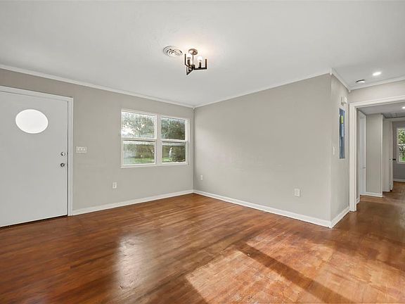 4th image of 2410 ORANGE AVENUE