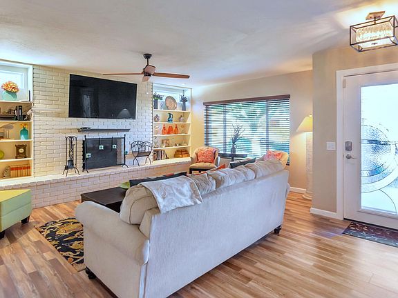 3rd image of 1627 E Driftwood Dr
