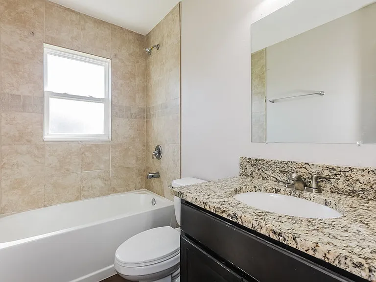 6784 Hanworth Ln — Photo 14
