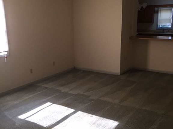 3rd image of 1605 Hinkson Ave #1