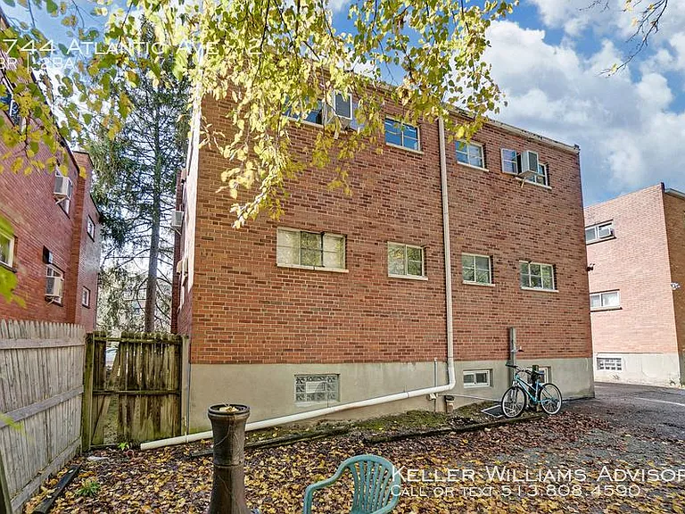 2744 Atlantic Ave #2 — Photo 26