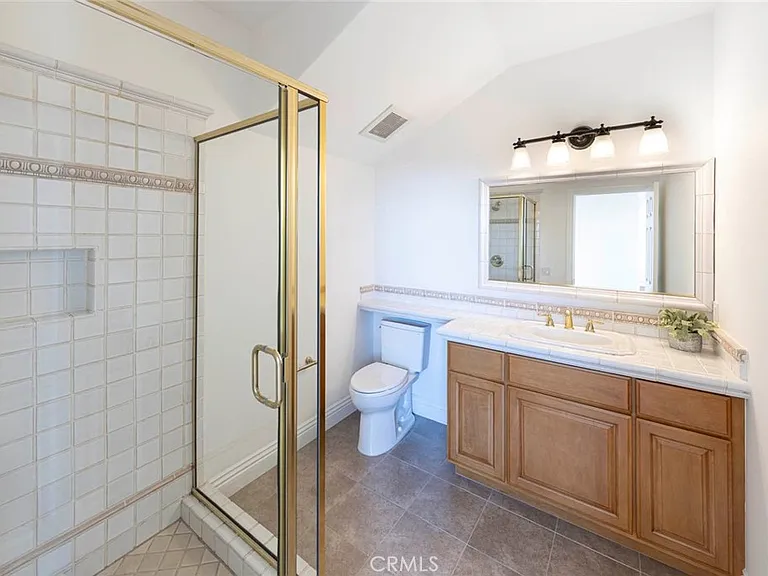 12 San Remo — Photo 34