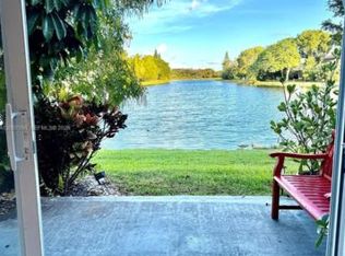 3742 San Simeon Cir, Fort Lauderdale, FL 33331