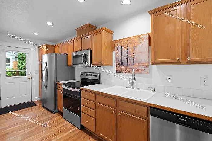 3140 NE 103rd Pl — Photo 8