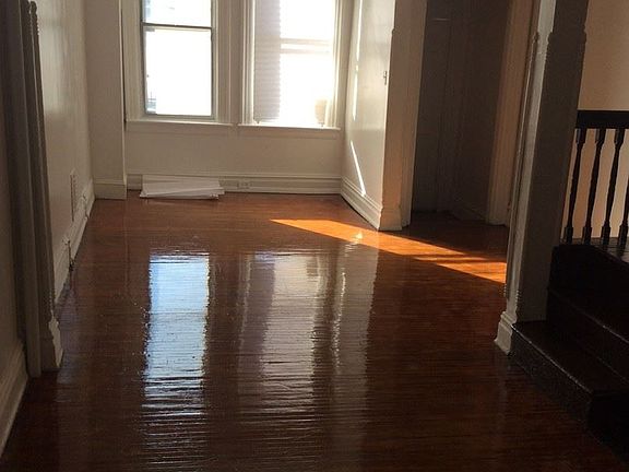 3rd image of 35 Columbia Ave