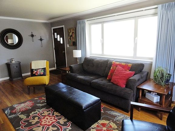 5th image of 2622 Monterey Dr