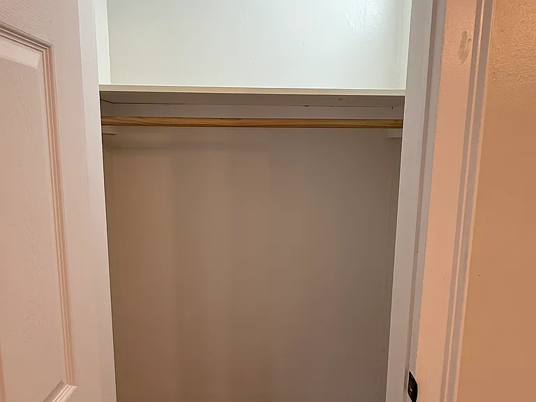 180 Burritt Ave #2 — Photo 9