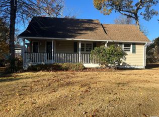 68 Tarpon Rd, Rocky Point, NY 11778