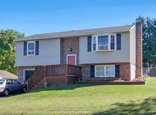 3345 Taunton Dr, York, PA 17402