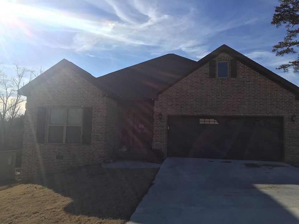 1st image of 220 Aberdeen Dr