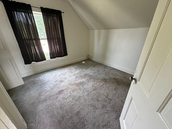 4th image of 440 Cleveland Ave SW