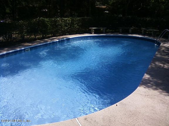 3rd image of 3647 Ledbury Dr E