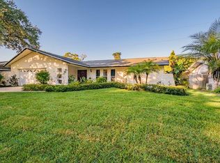 1890 Del Robles Dr, Clearwater, FL 33764