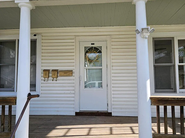 435 Benton Ave #1 — Photo 1