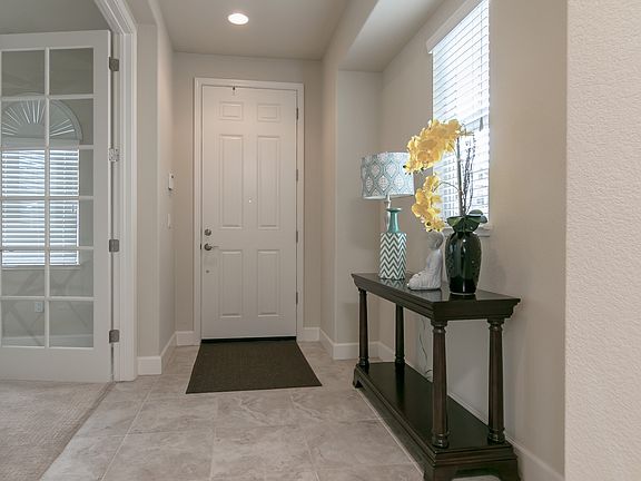 2nd image of 596 W Bonaventure Way