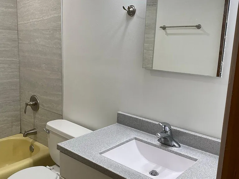 8239 Archer Ave #3 — Photo 13