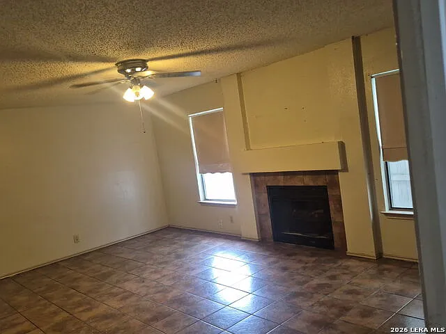 7014 Hickory Ridge Dr — Photo 8