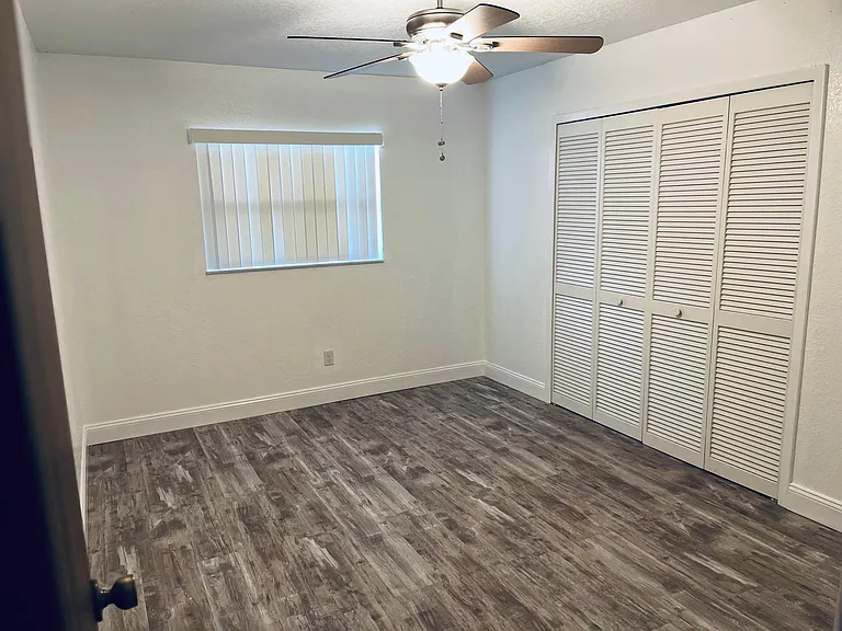 3132 Hillside Ln — Photo 11