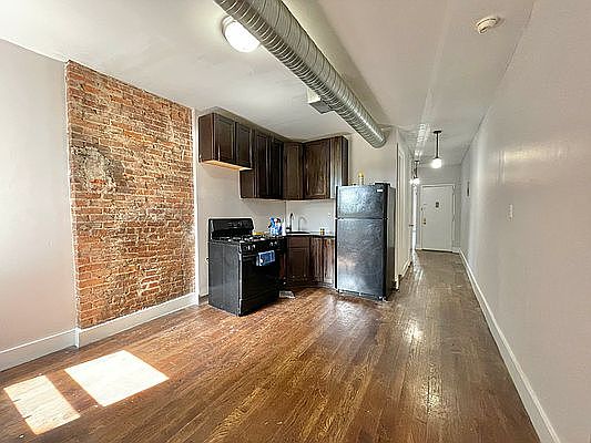 2nd image of 282 Mac Dougal St #2B
