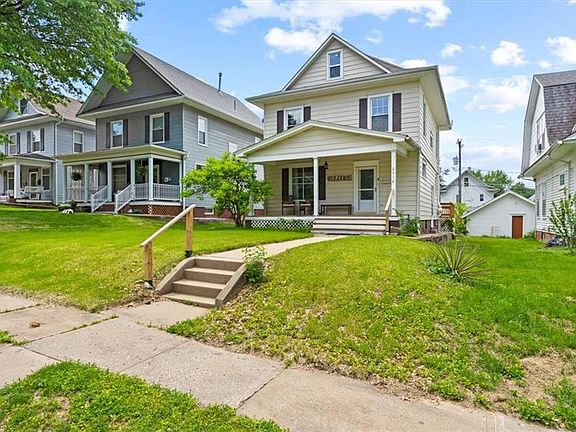 3rd image of 2716 Renick St