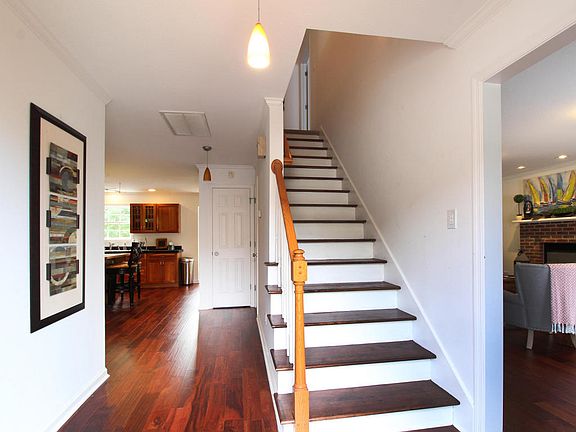 3rd image of 635 Mountain Pass Ln