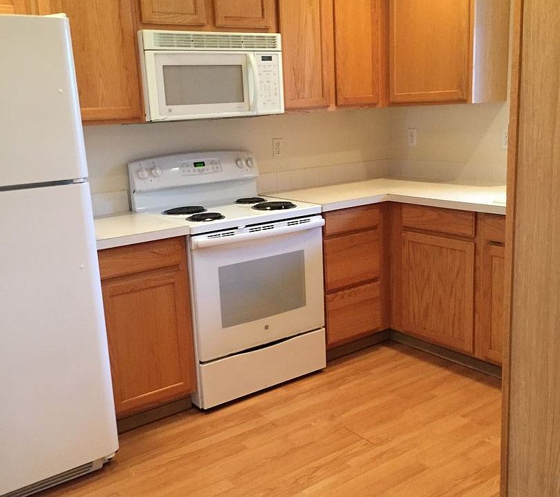 2nd image of 6701 130th St Ct E
