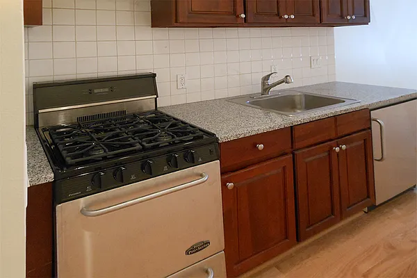 Rented by Fox Residential Group | media 10