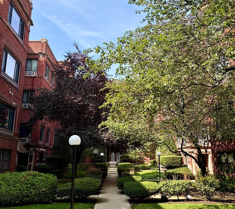 906 W Sunnyside Ave #2A