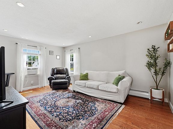 5th image of 83 Lindbergh Blvd