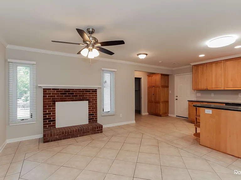 11902 Five Cedars Rd — Photo 7
