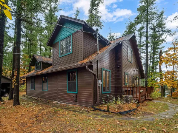 N2272 Fern Ave, Waupaca, WI 54981