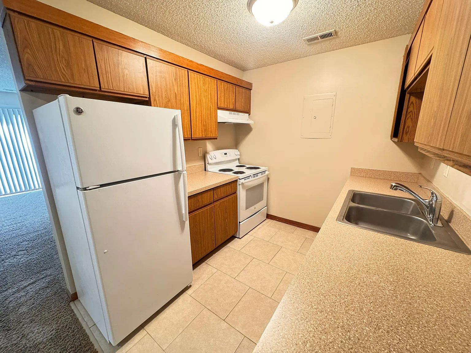 1 bed, 725 sqft, $875 — Photo 1