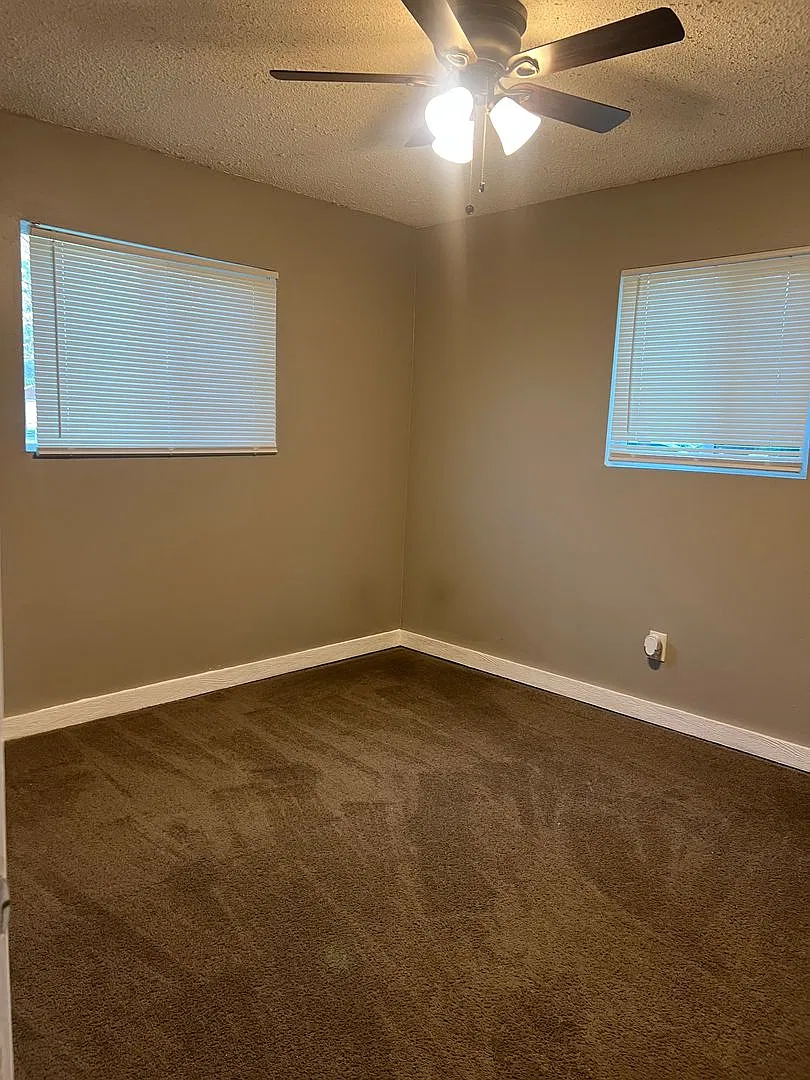 Welcome to 3938 N Sheridan Ave! — Photo 3