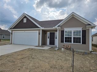 154 Stonecrest Trl, Elyria, OH