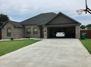 3045 Chelsey Ln, Springdale, AR 72764