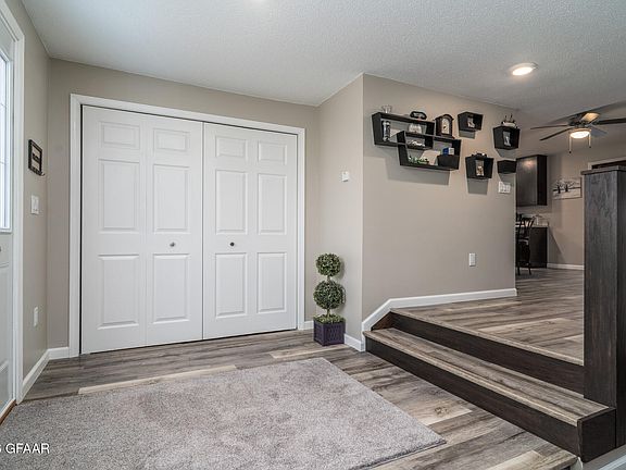 3rd image of 12151 435th St SW