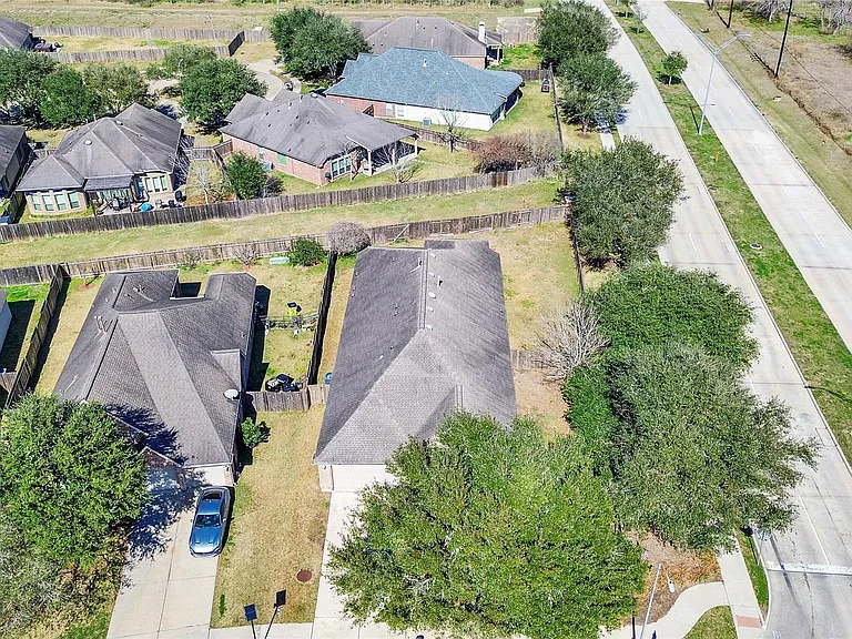 5643 Walnut Glen Ln — Photo 9