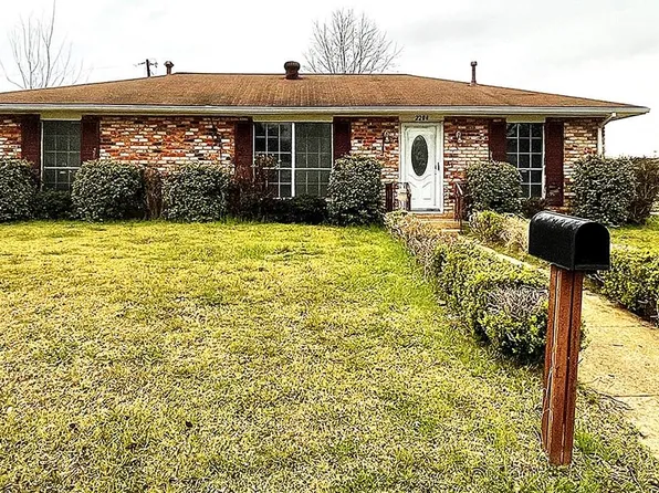 2204 Greenway Dr, Alexandria, LA 71301