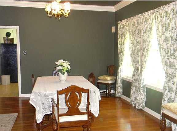 2nd image of 218 W Northern Ave