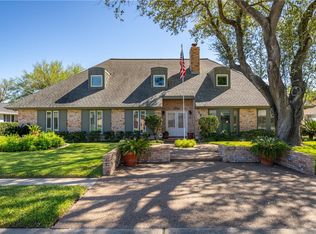 1211 Cypher St, Kingsville, TX 78363