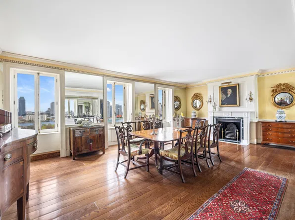 450 East 52nd Street image 1 of 6