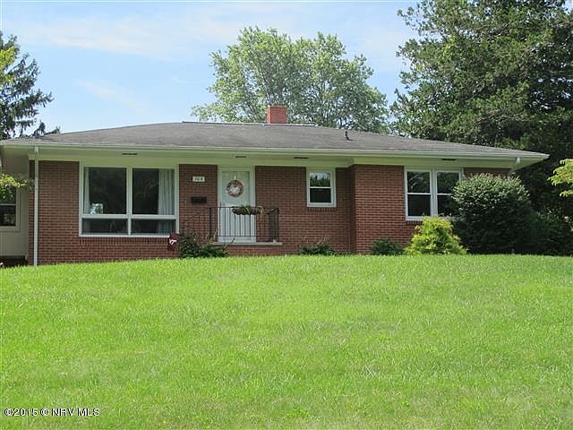 1st image of 705 Barringer Dr