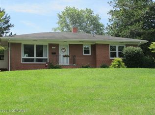 705 Barringer Dr, Blacksburg, VA 24060