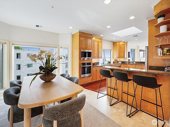 4th image of 1338 Alki Avenue SW #500