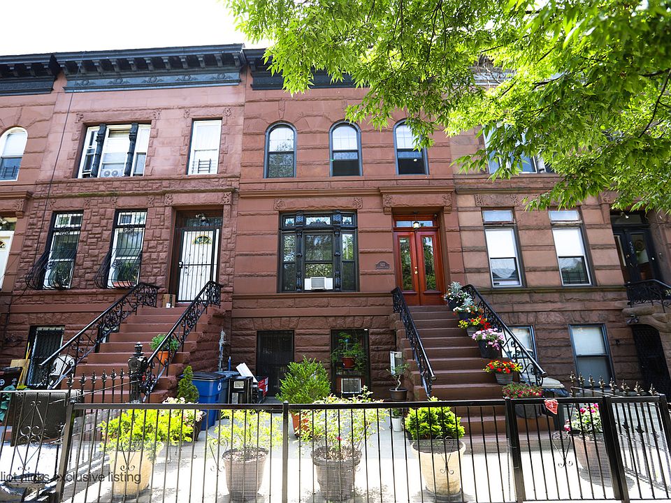 1st image of 522 Bainbridge St #3