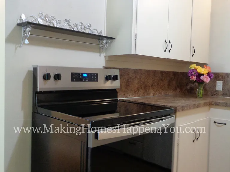1945 23rd St NE — Photo 13