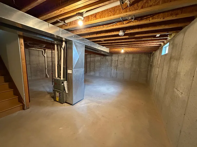 514 Pheasant Dr — Photo 17