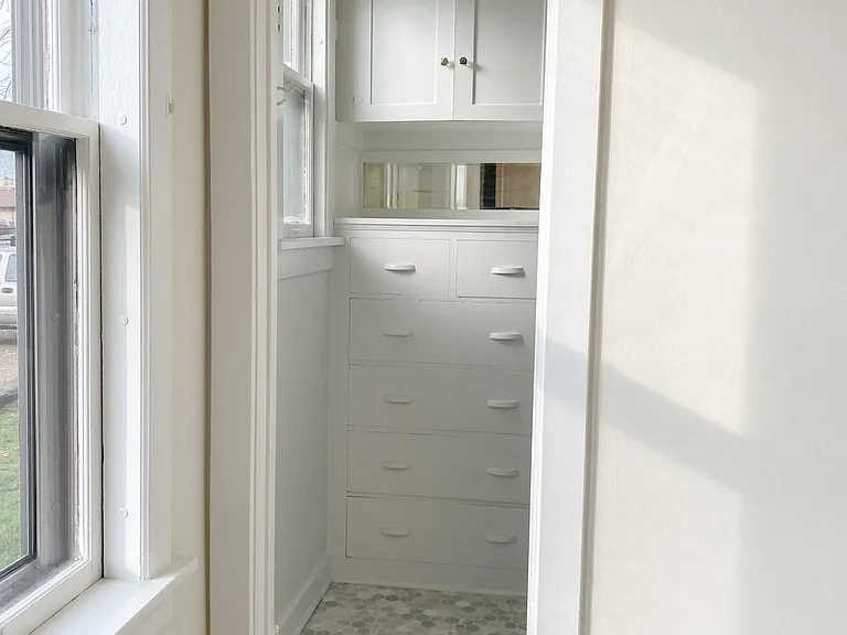 917 1st Ave S #2 — Photo 8