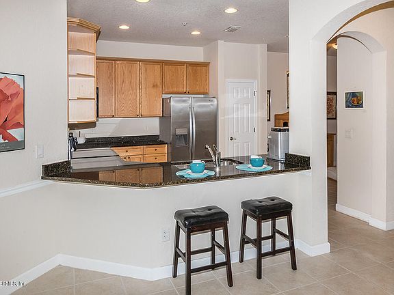 3rd image of 200 Paseo Terraza Unit 202