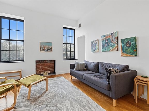 2nd image of 10-18 John Eliot Sq #3D